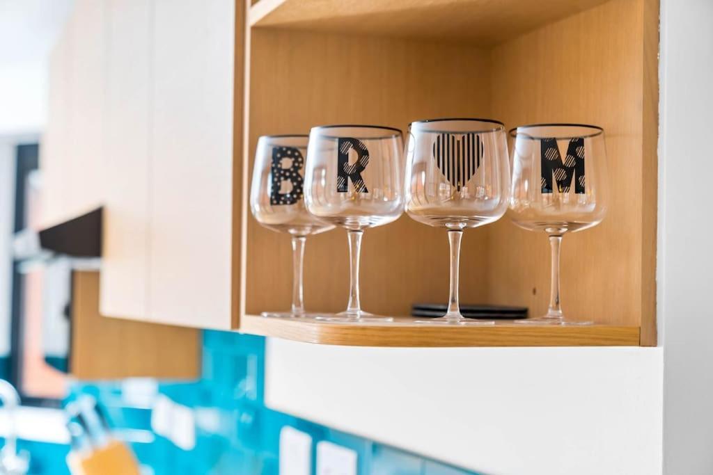2 Bed W/parking - Centre ✘ Private Rooftop Terrace → Close To Brindley Place, Broad St, Utilita Arena Birmingham, Legoland, Sea Life Centre Birmingham, Symphony Hall
